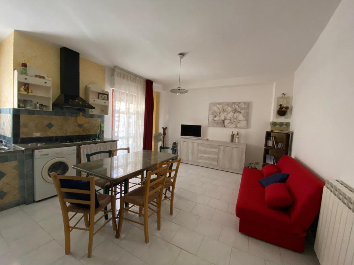 Ferienwohnung A Casa Di Glo' Porto Torres Exterior foto