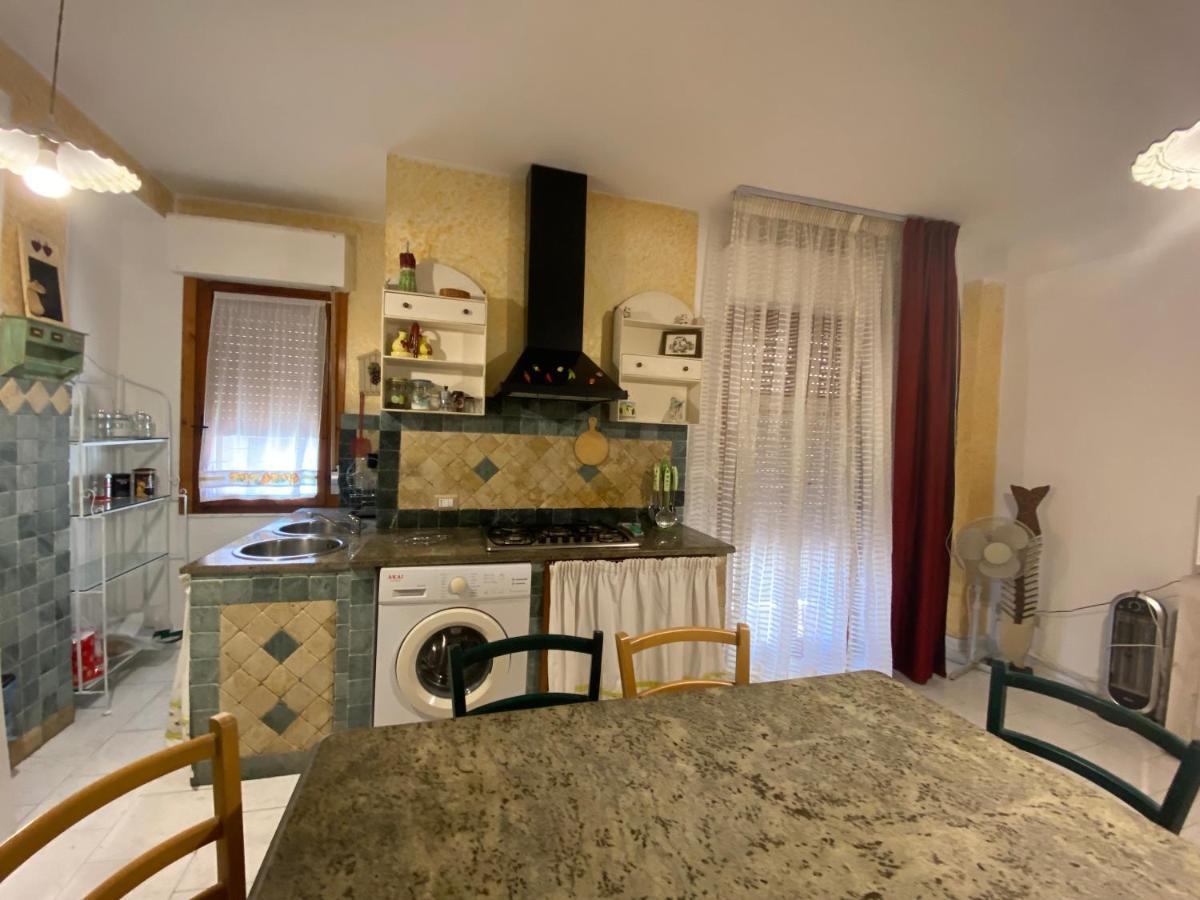 Ferienwohnung A Casa Di Glo' Porto Torres Exterior foto